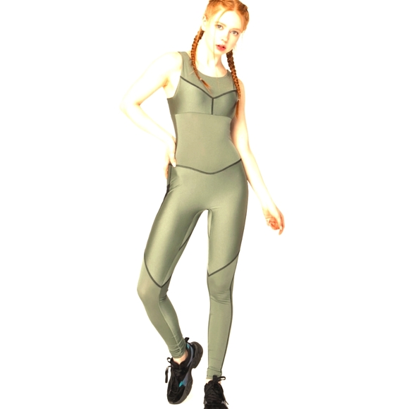 DF.Original Nebula workout jumpsuit - Picture 4 of 12